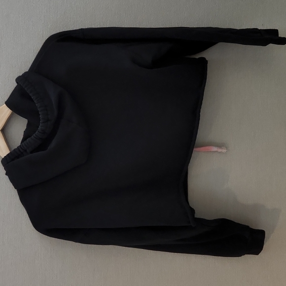 MTV Cropped Hoodie Size Medium - Picture 6 of 10